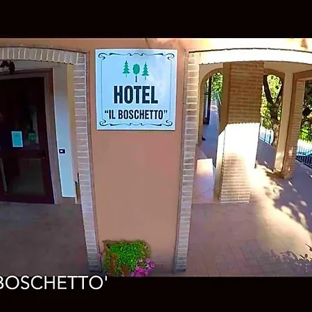 Il Boschetto 3*